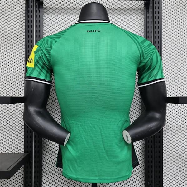 Newcastle United FC Castore Borta 23/24 Herr Fotbollströja Kortärmad T-shirt M