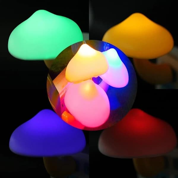 Sett med 3 LED soppformede nattlys med gradvis fargeendring, lyssensor og plug-in design for veggdekorasjon.