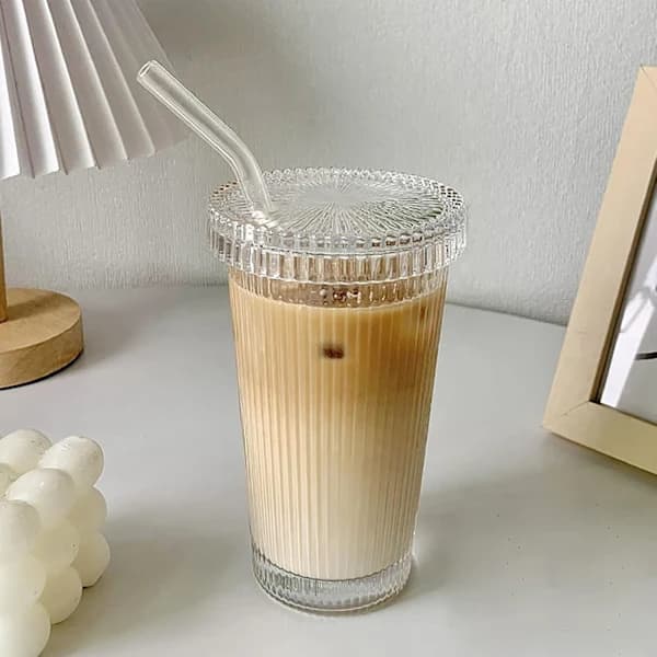 Glasmugg randig glaskopp kaffekopp med lock och sugrör