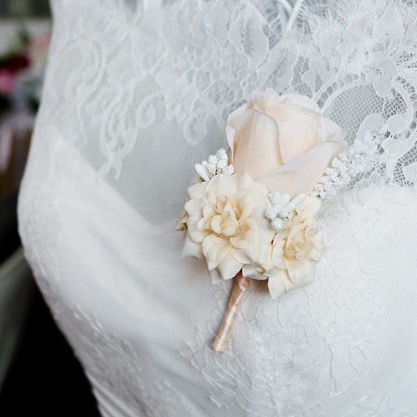 4x Silke Rosblommor Bröllops Corsage Brudgum Bröllop Boutonniere Champagne