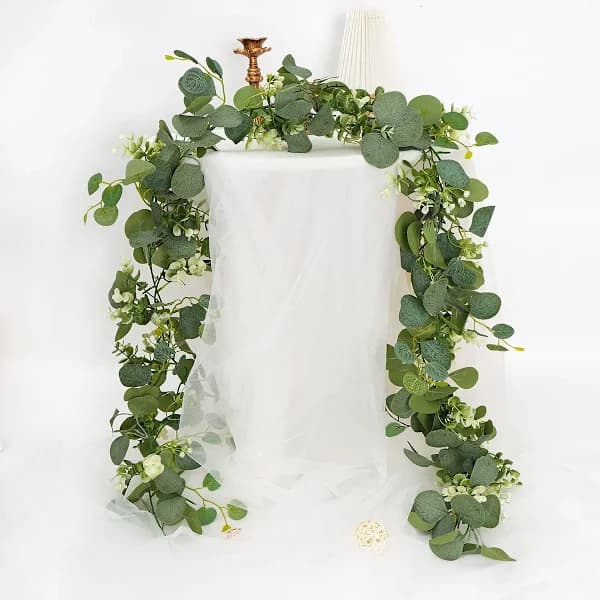 Julepynt: Kunstige eukalyptusblade med blomster, simuleret grøn krans hængepynt.