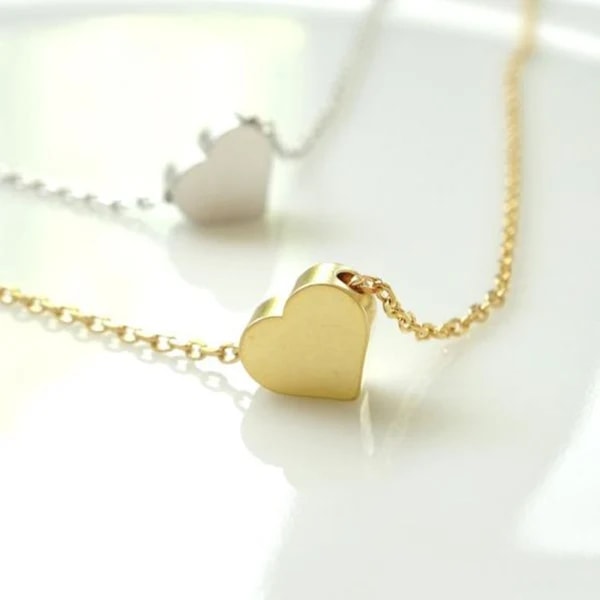 Halsband är enkla och mångsidiga, kort kärlekshalsband, nyckelbenkedja (guld)