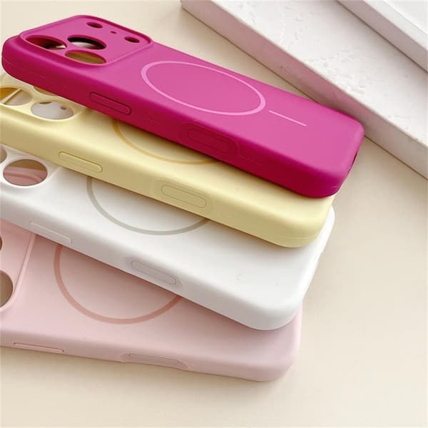 Flytande Silikon Magnetiskt Skal för iPhone 17 Pro Max, LILA iPhone 17 Pro Max