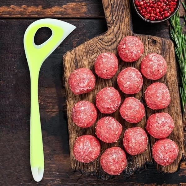 Köttbullsform, Köttbullsmaskin, Köttbullsform i silikon med sked