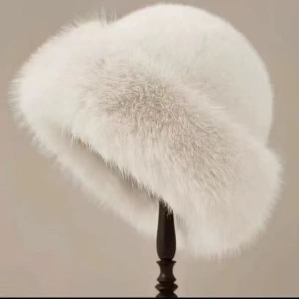 Blød Faux Fur Bøllehat - Varm Vinter Mongolsk Hat med Øreklapper Hvid White
