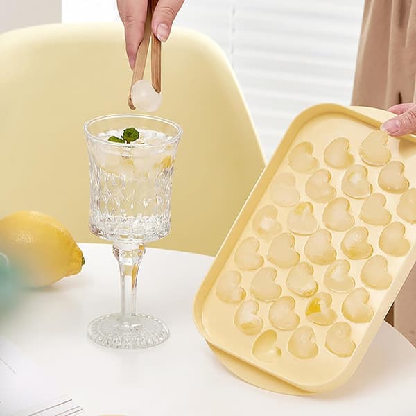 29-hulrum, hjerteformede isterningebakker, plastik isbakker til fryser (beige) beige