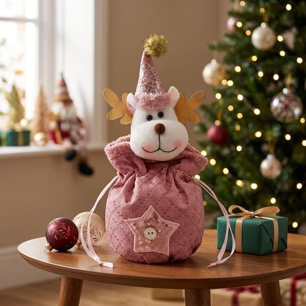 Julklappspåsar, godispåsar med dragkedja föreställande tomte, snögubbe och ren (C) C