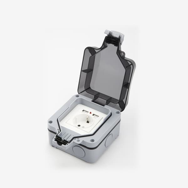 Vanntett veggkontakt med deksel, med 2 USB-porter Grå Grey