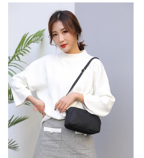 Nylon Crossbody Taske til Kvinder, Letvægts og Vandtæt Sort