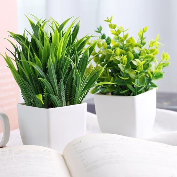 Artificial Plants Set - 4-pack Small Artificial Plants with Pots, Decorative Plants for Home and Office