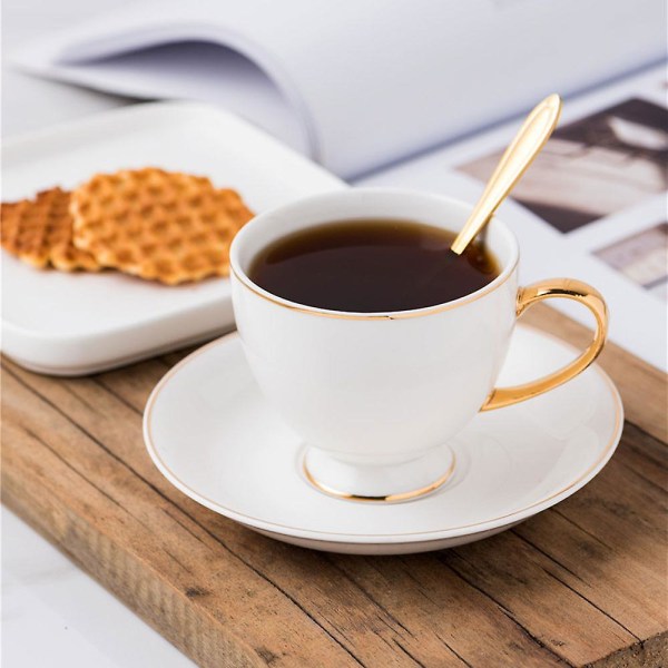 Kaffekoppar och fat Royal 220ml porslinskoppar Kaffe Te Cappuccino Mjölk  Guld Dekoration 02e1 | Fyndiq