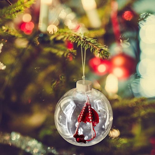 Juldekorationer i ull, julklappar till stickare, julgransdekorationer, stickade julgransprydnader, stickade julklappar, julhängen