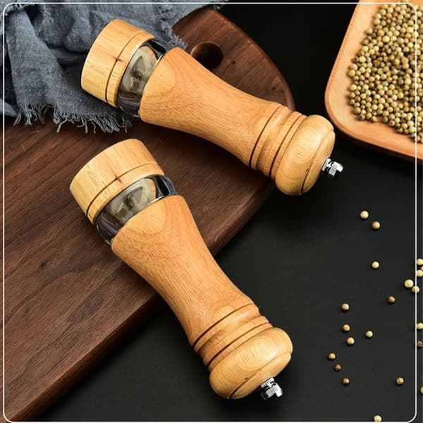 Pepparkvarn, Salt- och pepparkvarnsset i trä, Klassisk manuell saltkvarn, Pepparkvarnsset