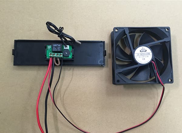 DC 12V Digital Termostat All-Purpose Digital Temperaturregulator med Sensor, Temperaturmålingsområde: - 50℃~110℃