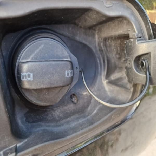 180201556 Brændstoftankdæksel til Audi A1 A3 A4 A5 A6 A8 Q3 Q5 Q7