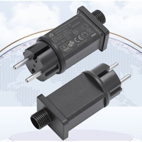 12V LED strømforsyning. IP44 LED-transformator. Lavspent LED-adapterdriver for julelys. Lyslenker (1 stk)