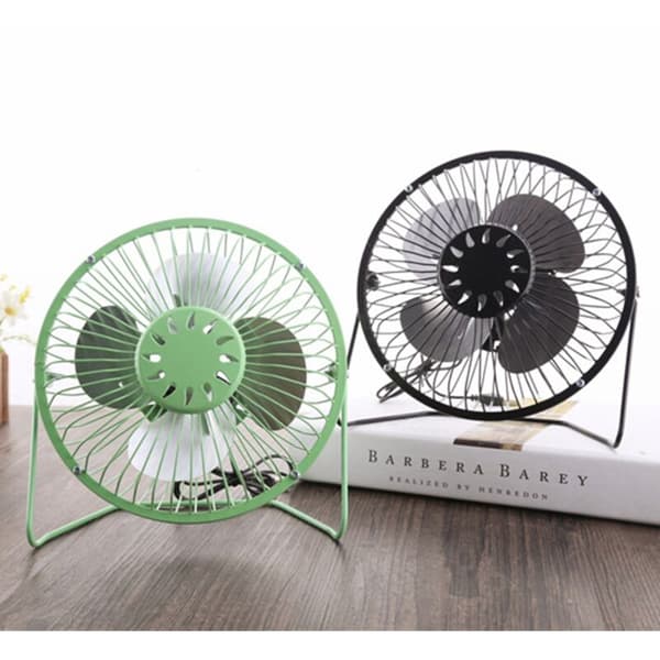 4-tommer USB-bordventilator. Mini grøn metalventilator. Personlig ventilator til frisk luft og cirkulation.