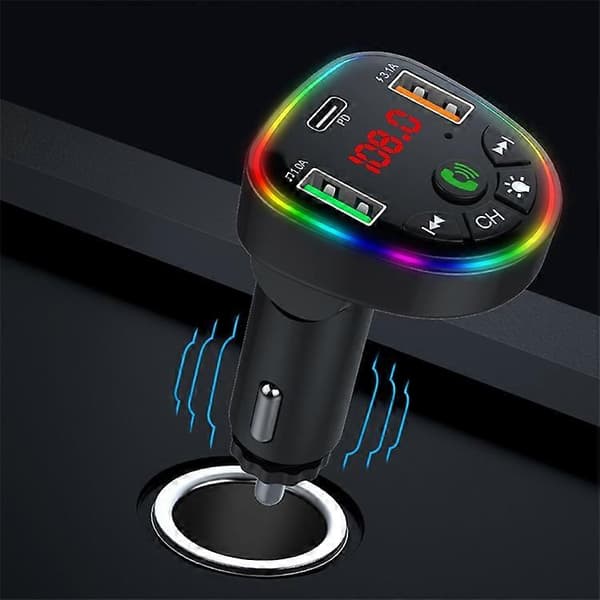 P23 Bluetooth adapter til bil med spændingsdetektering, MP3-afspiller, 1 Type-C + 2 USB-biloplader