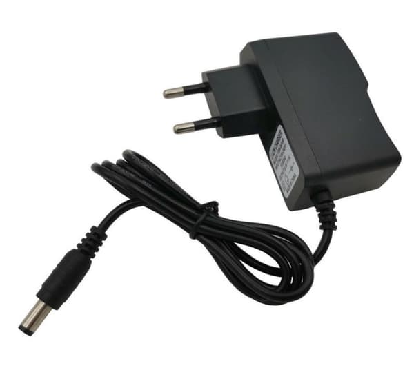 1 stk. oplader - 5V2A strømadapter