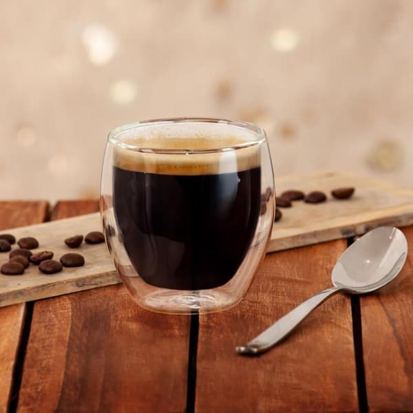 Dobbeltveggede espressoglass. Sett med 6, 100 ml. Mokkakopper. Termoglass med svevende effekt.
