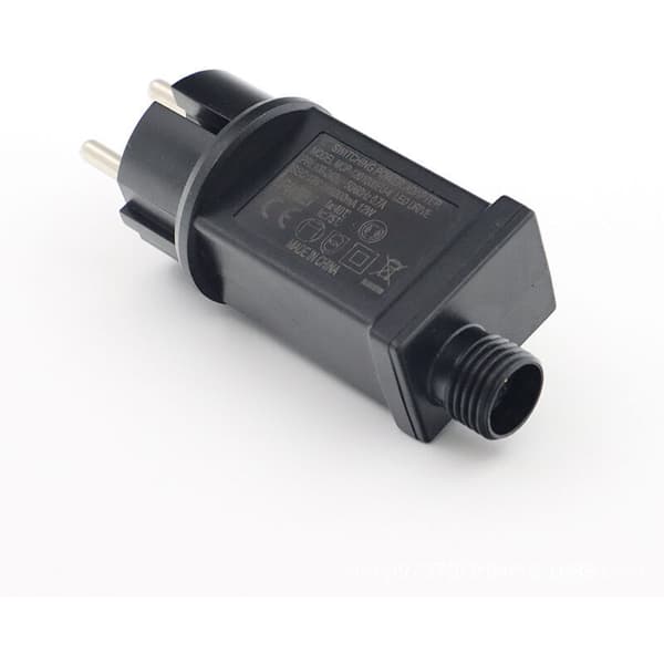 12V LED strømforsyning. IP44 LED-transformator. Lavspent LED-adapterdriver for julelys. Lyslenker.
