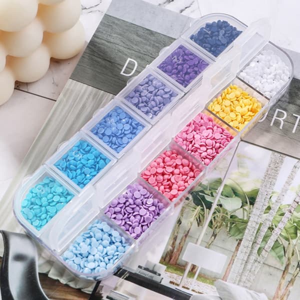 Storage Box with 12 Compartments in Transparent Plastic