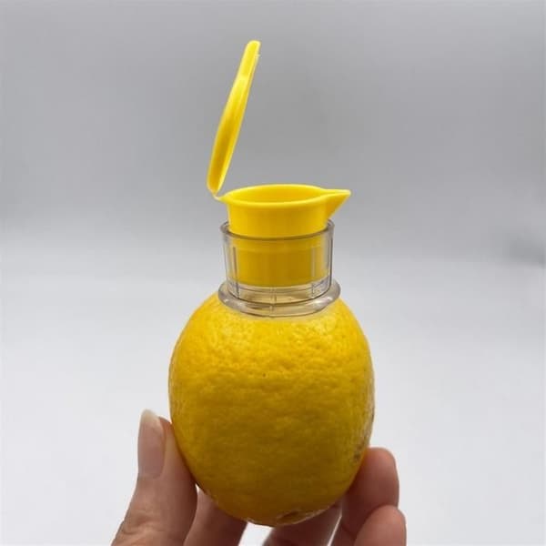 (Som indikerat) Citruspress - Ej specificerad - Manuell - 3 Delar - Plast - Gul As indicated