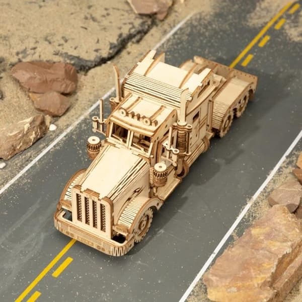 Træmodelbyggesæt - Lastbil - 286 dele