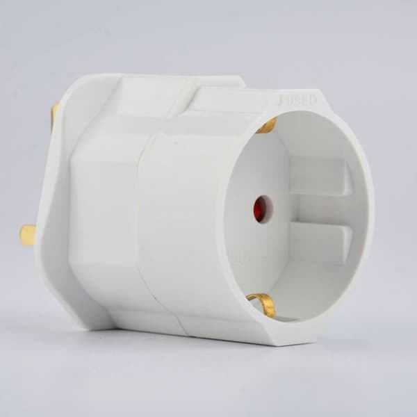 2X UK Plug Adapter - Schuko Typ G - Frankrike vs. UK Plug - Kompakt Reseadapter - Kompatibel