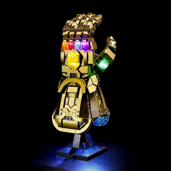 LED-belysning til Infinity Gauntlet byggeklossmodell – ikke inkludert i modellsettet.