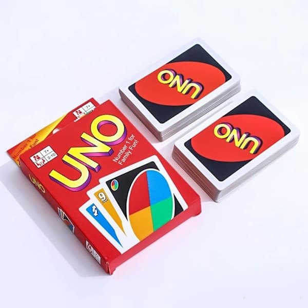 Mattel Games UNO: Klassisk kortspill