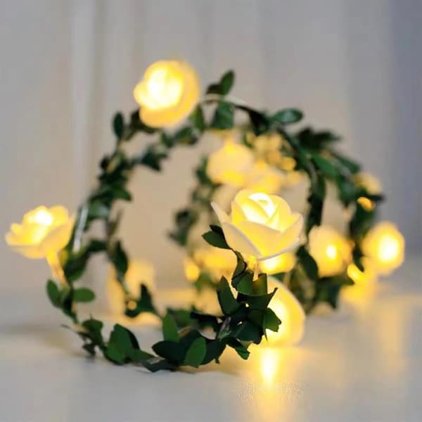 20 LED Roselys med grønne blader, 3 meters lengde, varmhvite blomsterlys, batteridrevne dekorative lys