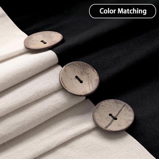 1 linned badeforhæng med knapper – 91 × 183 cm – Velegnet til badeværelsesindretning i landlig stil – Sort og beige patchwork