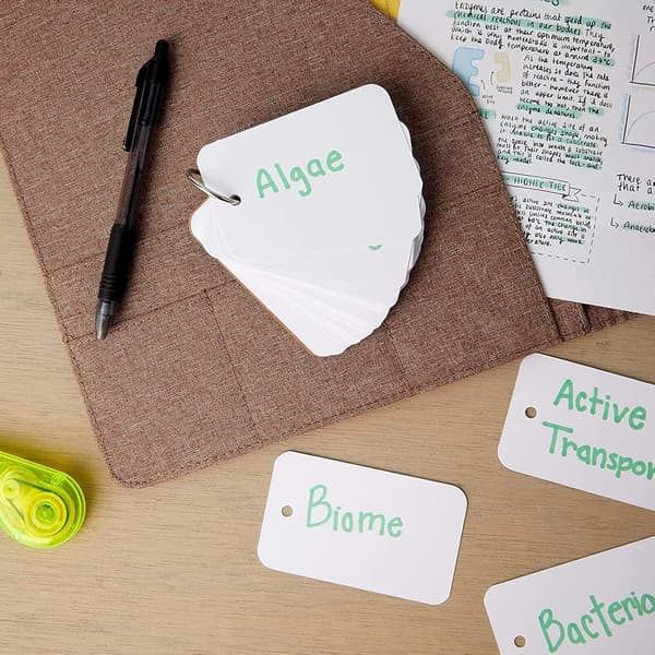 Blanke flashcards - Memokort med ringe - Bærbare mini studiekort - Kraftige 250 GSM indekskort - Sæt med 8