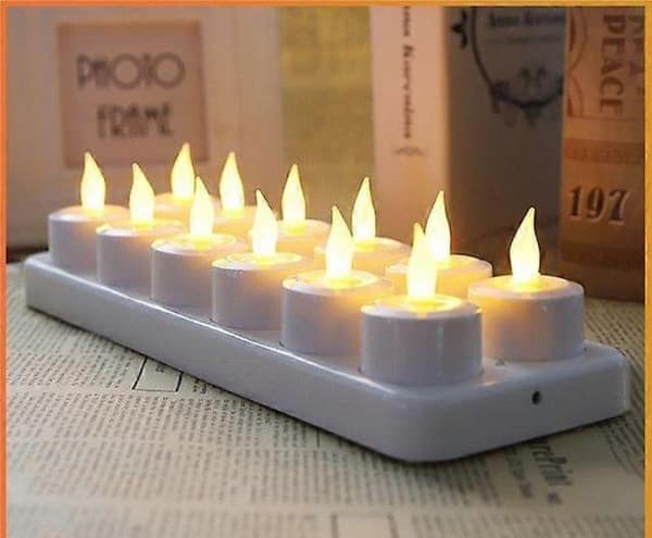 Flammeløse stearinlys - 12 oppladbare LED-telys med flimrende effekt