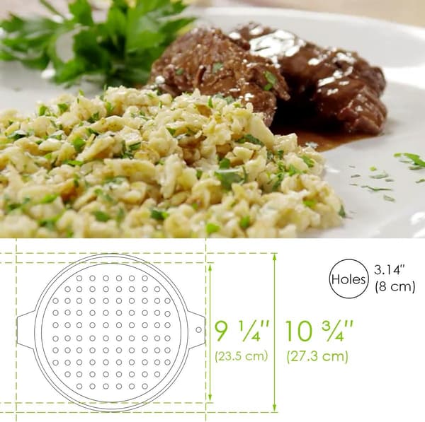 Dumplinglokk i rustfritt stål med skrape, tradisjonell tysk eggnuddelgryte og pastasil.