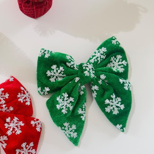 Hårklämma för damer - Grön glitterrosett med strass, festlig håraccessoar för julfester (1-pack) green