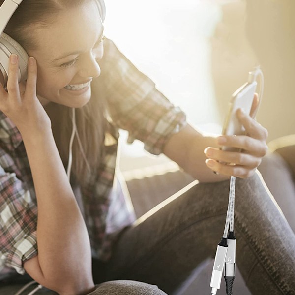Dubbel USB-C Splitter För Dina Ljudbehov, Superkompatibel Adapter Säkerställer Högkvalitativ Ljudöverföring Och Sömlös Enhetsanslutning