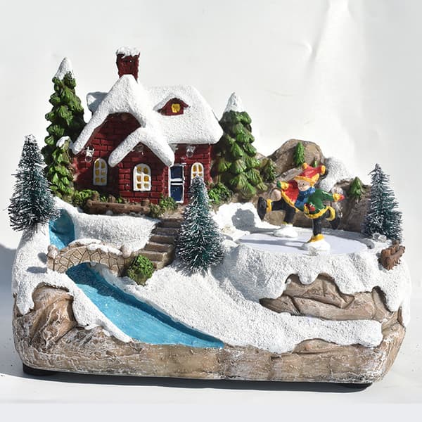 Julebyhus, LED-belyst vinterjuleby og miniatyrjulefigur A style ski