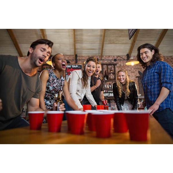 Beer Pong 100-pak krus + baller LUCKY HUMANS