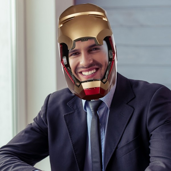 Avengers Legends Iron Man elektroninen kypärä miehille ja lapsille 1:1 kannettava Iron Man -kypärä painonappiohjauksella, muotoaan muuttavat cosplay-rekvisiitta lahjaksi
