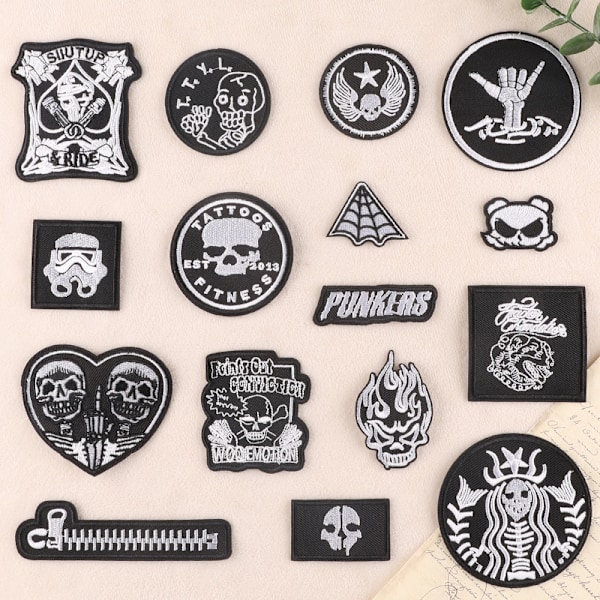 16 pcs Clothing patches (skull/punk) Sewing patches Iron-on patches Em