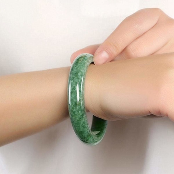 Naturligt Jade Armband, Healing Energy Hand Cutting Green Jade St greenE null