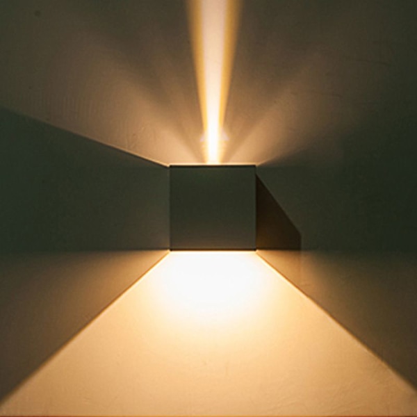 12W LED væglampe med justerbar strålevinkel Vandtæt design IP65 Varm hvid Sort LED væglampe
