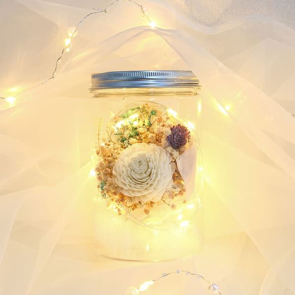 LED natlampe med bevaret buket af tørrede blomster KLB