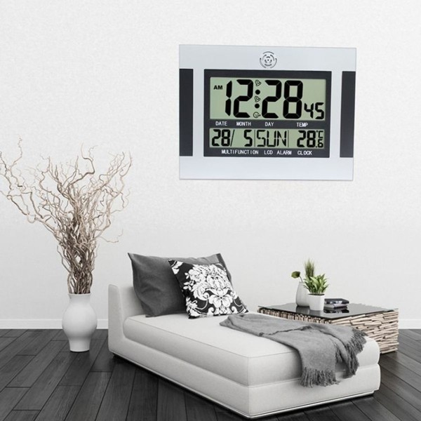 Suurinäyttöinen LCD-seinäkello Yksinkertainen elektroninen herätyskello (hopea + musta)
