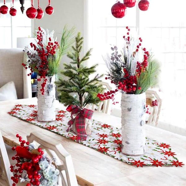 Julebroderet bordløber, julestjerne, kristtornblade, duge
