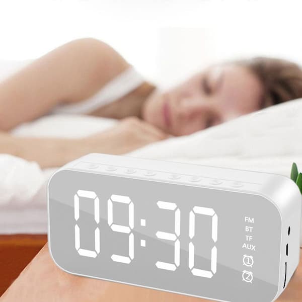 Vækkeur til soveværelse/kontor, digitalt ur med Bluetooth hvid