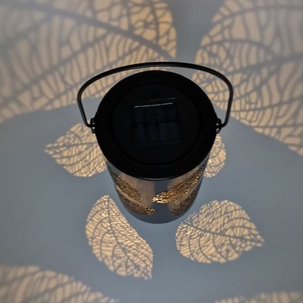 Utomhus Trädgård Sol LED Smidesjärn ihålig Lykta (LöV)