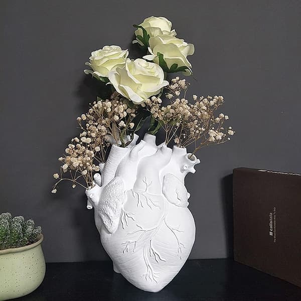Hjerteformede plastblomster vaser til hjem og stue, romantisk